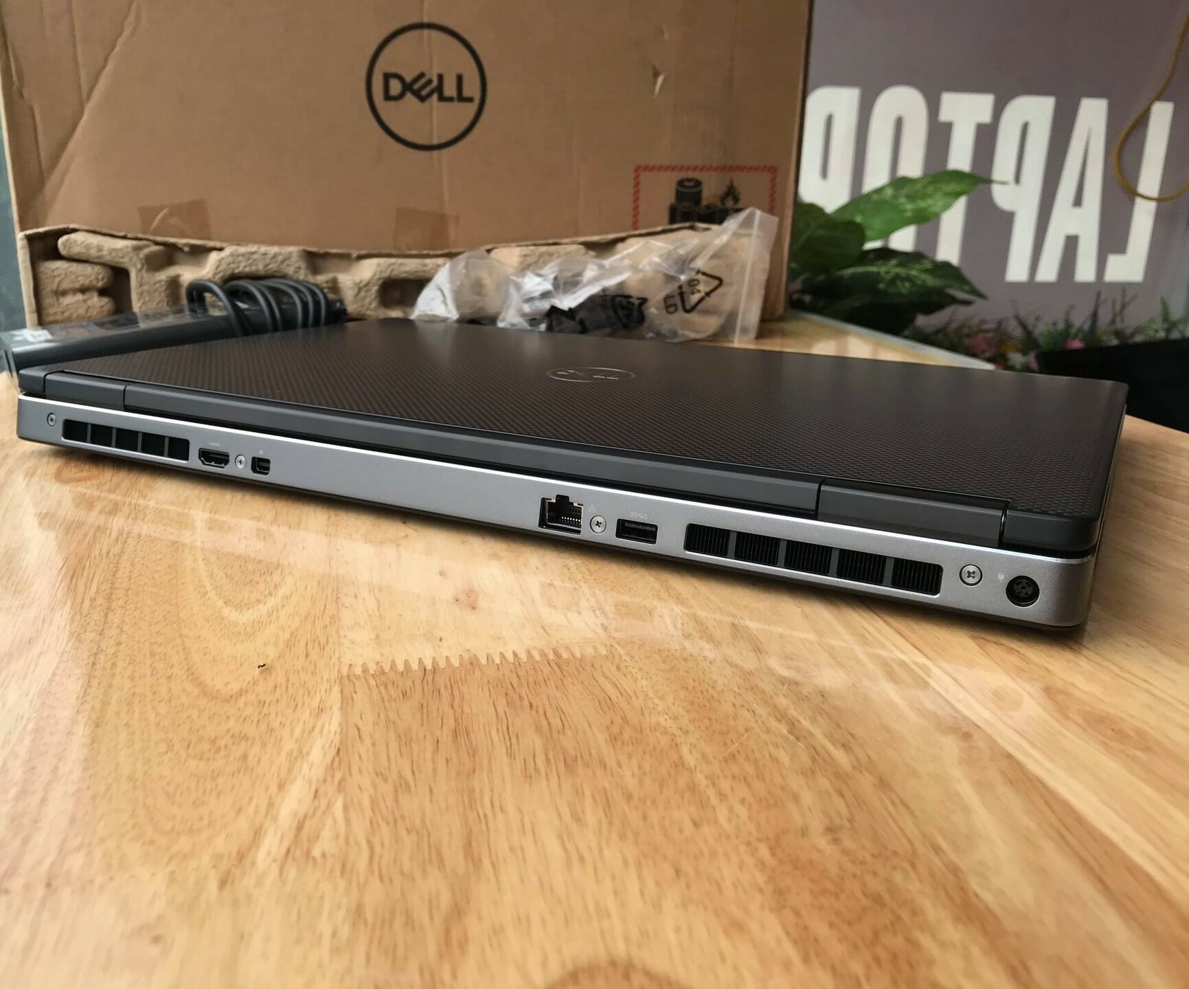 Dell Precision 7730 - Laptop đồ họa mới nhất của Dell cấu hình khủng!